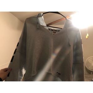 Cropped hoodie